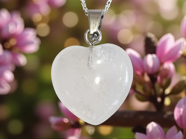 pendentif cristal de roche coeur